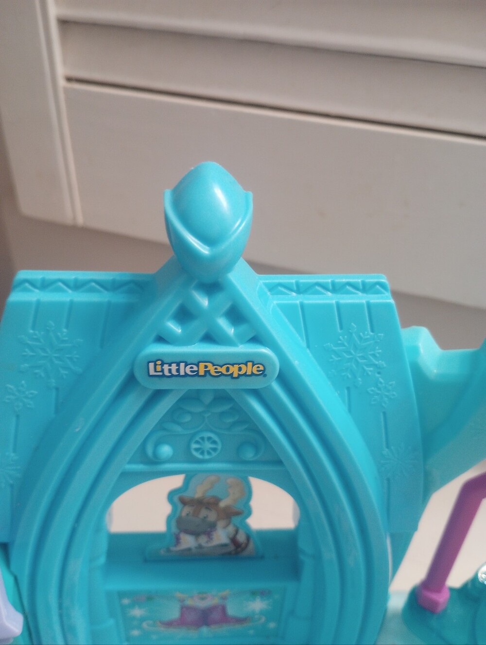 Fisher Price Little People Disney Frozen Arendelle Castle Playset - Picture 6 of 8